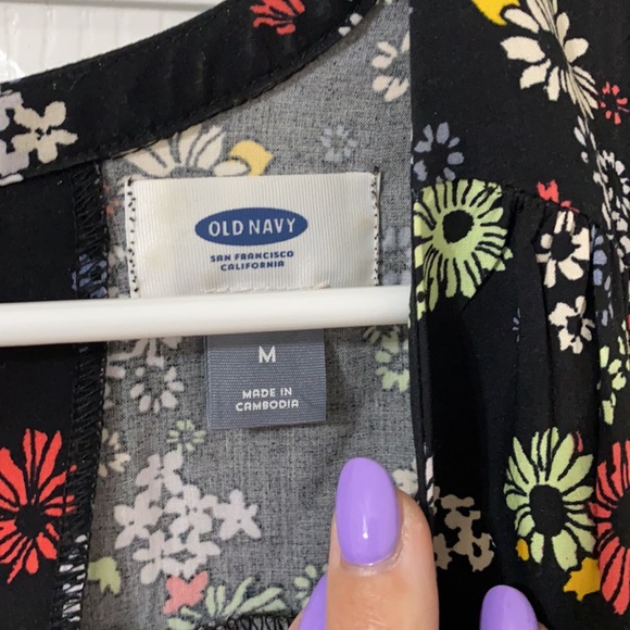 Old Navy Floral dress size medium - Picture 2 of 3